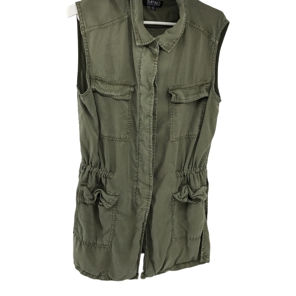 Buffalo David Button Med Green Sleeveless Shirt
